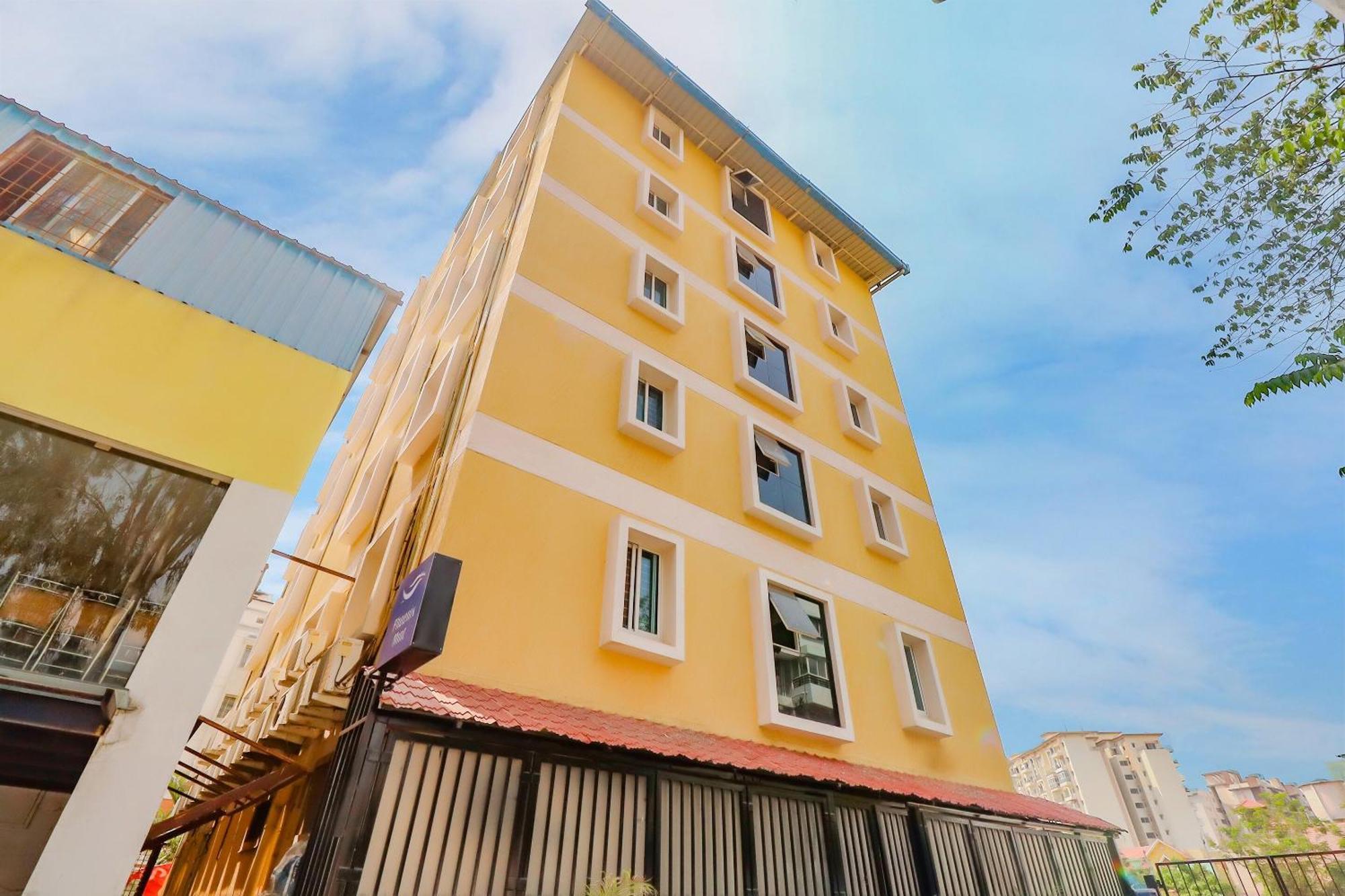 Capital O Royal Galaxy Finesse Near Phoenix Marketcity Bangalore Exterior foto